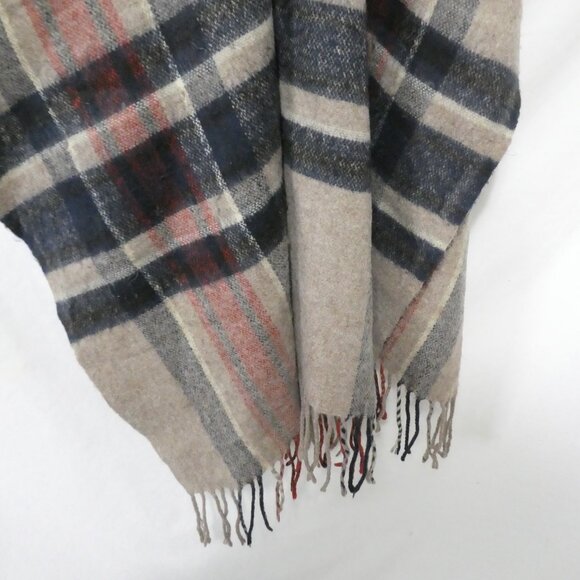 DO EVERYTHING IN LOVE | OS - one size | Plaid Fringed Poncho with Neutral Tones - Picture 16 of 16